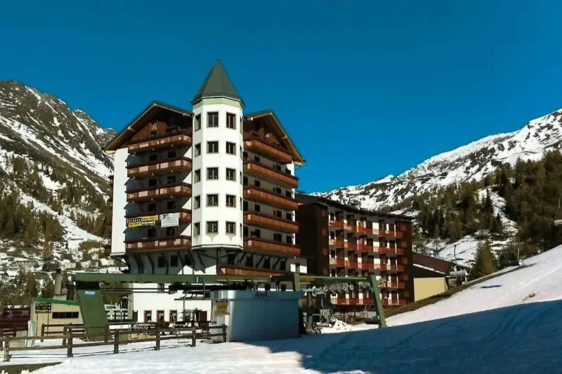 Hotel Adler contacts