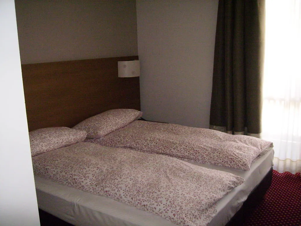 Hotel Adler Foppolo 3*,  Italy
